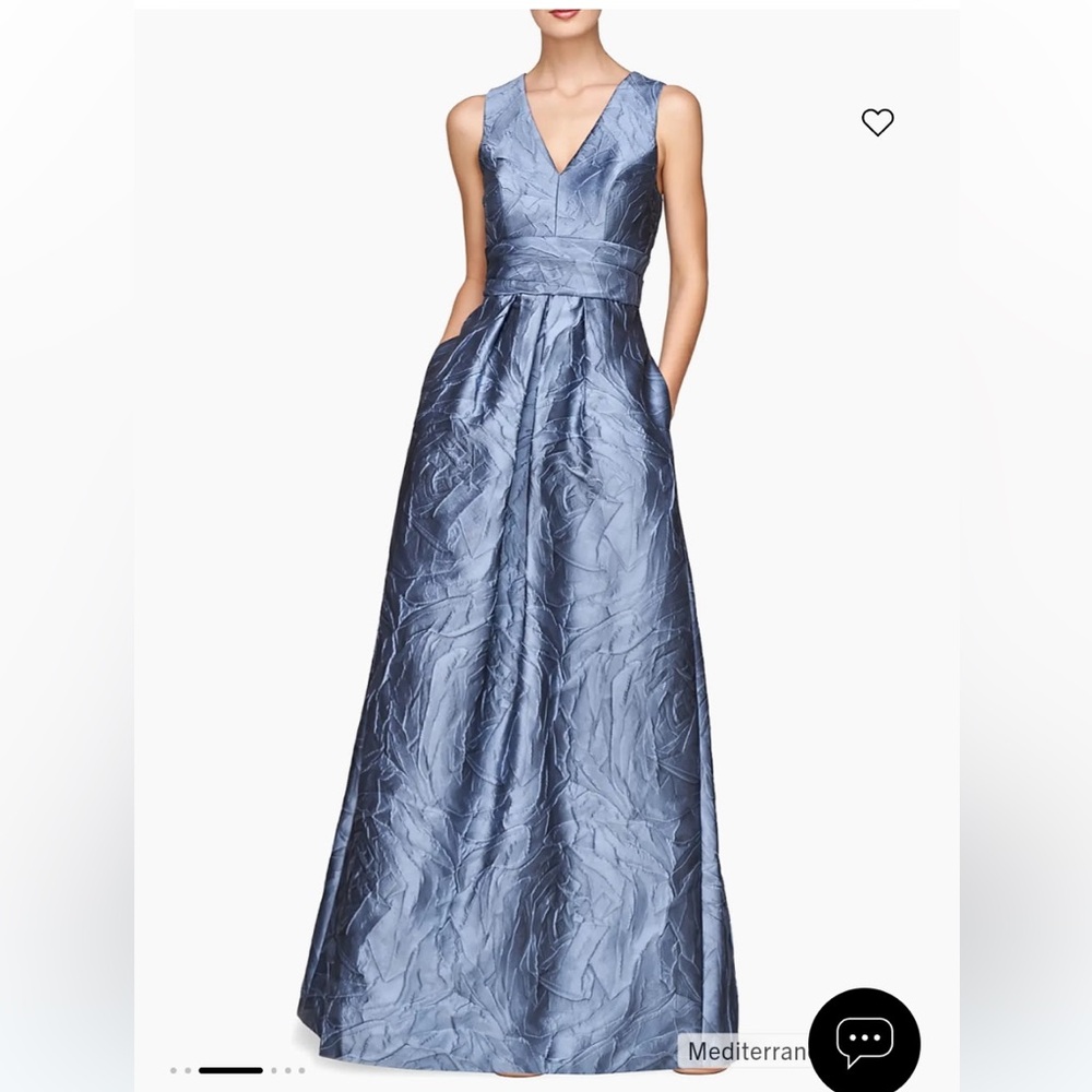 NWT Kay Unger Mariah Jacquard Textured Gown in Mediterranean Blue Size 10